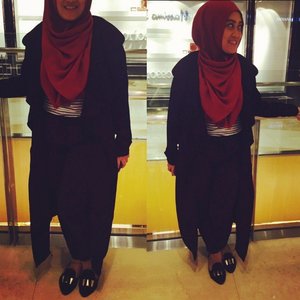 Shawl by @omahjilbab 
Long coat @suciamelia_angelshop 
#ootd #hijab #andiyanipics #hijabi #love #stylediary #clozetteID #hijabers #fashion #fashionblogger #style