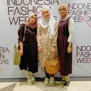 Tiada kesan perjumpaan tanpa #ootd ataupun #selfie ✌😁 #ihblogger #IFW2016 #fashionweek #stylediary #bloggerperempuan #bloggers #andiyanipics #clozettehijab #clozetteid #hijabfashion #bloggerstyle