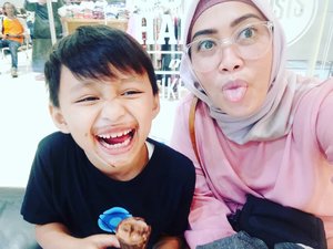 #happymothersday to all super moms out there 💞💋 love you all! 
#clozetteid #mommyandme #momandson #darelladhibrata #love #motherhood #kidsofinstagram #selfiesunday