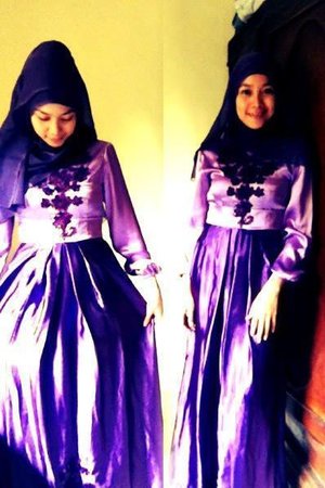 go to wedding party on purple