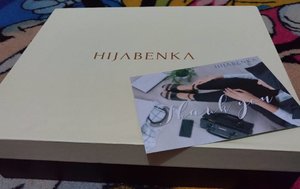 Terima kasih @hijabenka #hijabenka #berrybenka , kalau belanja online lalu packagingnya begini cantiknya, rasanya ketagihan belanja online terus di sini.

Yeaaaaaay.

Www.ceritamanda.com

#hijabfashion
#lifestyleblogger
#blogger
#fashion
#style
#hijab
#clozetteID