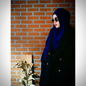 "Syukurilah segala apa yang kita miliki.. jaga lisan jaga hati.. jauhkanlah rasa iri dan juga dengki, ingat Allah dan tetap rendah hati.." 🍂🍃🍁 #me #hijabi #hijabindo #hijabstyle #style #oldschool #clozetteid #photo #picart #creations #creativity