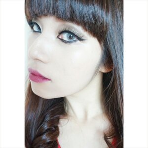 Fierce look using Dubai 3 Tone Grey from @lshop_softlens 😛😍😍 #endorse #rcendorse #makeup #bblogger #clozetteid #clozette #potd #picoftheday #instatoday #instafamous #likeforlike #softlens