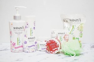 Mencerahkan kulit dengan Shinzu'i Ume Body Scrub dan Body Wash. Bedanya Shinzu'i Ume dan Shinzu'i apa sih? Produk favoritku sih Adzuki Beans Body Scrubnya. Mau tahu kenapa?
Bisa baca si blogku yaaa:
http://www.rinicesillia.com/2016/03/mencerahkan-kulit-dengan-shinzui-ume.html?m=1
.
.
#shinzui #beautyreview #clozetteid #fdbeauty #beautybloggerid #whywhiteworks