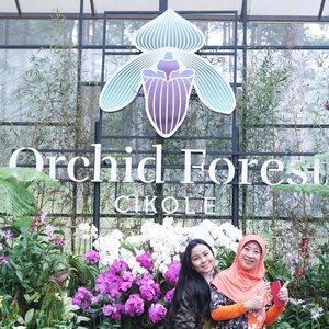 Meet my best friend, loves and eternal angel ✨ 
Can you guess my mother age? 🌸 
#OrchidForest #momandme #ClozetteID #happyme #familytime