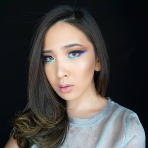 Still can't get enough of playing around with my @juviasplace Masquerade eyeshadow palette, gatel colek colek dem colorful shadows 💛And trying this new @lorealmakeup Infallible range which looks sooooo gorg on my skin 💛Deets:Eyes:@juviasplace Masquerade eyeshadow palette@morphebrushes 35F for the gold crease lineLashes:@silverswanlash 303 - DiorLens:@kawaigankyu Eclipse Zero BrownFace:@lorealmakeup Infallible Foundation No. 150, Infallible Pro-Matte Powder No. 300, Infallible Pro-Contour in 'Medium'@beccacosmetics Opal for highlighterLips:@lorealmakeup Infallible Lipstick