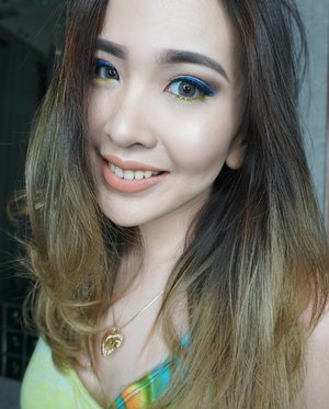 Get yourself an electric-colorful day every once in a while! 💙💛💙💛 Using @nyxindonesia Studio Liquid Liner in Extreme Blue 💙 for upper liner and @makeupforeverid Aqua Matic I-30 💛 for lower  lashline. 
Brows:
@anastasiabeverlyhills Dipbrow Pomade Ash Brown 
Face:
@benefitindonesia Hello Flawless Foundation in Ivory, Dandelion Powder Blush, @citycolorcosmetics Contour & Correct Palette for contour & undereye color correct

Lips: @nyxcosmetics Soft Matte Lip Cream in London 
#makeup #clozetteid #electric