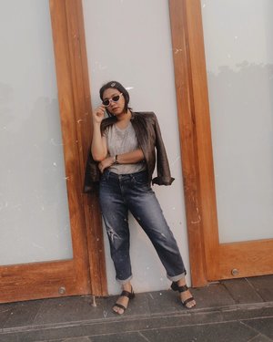 Trust me this outfit is comfy enough to running after the full on toddler!
.

Happy sunday yaaaa'll!
-
#celliswearing 
#ggrep 
#clozetteid