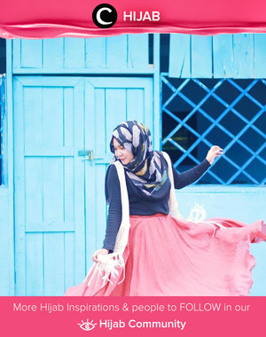 Learn to dance in the rain with flowy pink skirt. Simak inspirasi gaya Hijab dari para Clozetters hari ini di Hijab Community. Image shared by Clozette Ambassador: @mellarisya. Yuk, share juga gaya hijab andalan kamu 