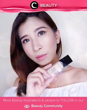 Trying out the "Teint Idole Ultra Wear" product from Lancome. The foundation is durable and will not make skin look oily and provides perfect results with natural look and matte finish, and can last up to 24 hours. Simak Beauty Updates ala clozetters lainnya hari ini di Beauty Community. Image shared by Clozetter: @chikaliu. Yuk, share beauty product andalan kamu.