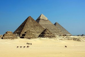 Gairahkan Pariwisata, Mesir Potong Biaya Visa Bagi Pelancong 