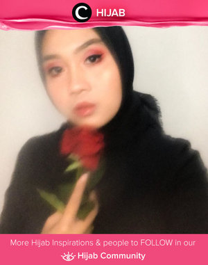 Roses are red violets are blue, there isn't a star as sparkling as you! Happy Thursday, Clozetters! Image shared bu Clozetter @ArifaNuryani. Simak inspirasi gaya Hijab dari para Clozetters hari ini di Hijab Community. Yuk, share juga gaya hijab andalan kamu.