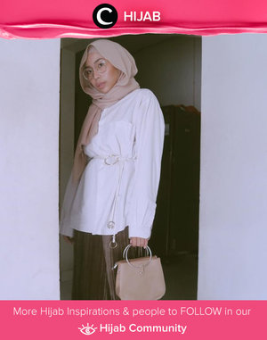 A proper way to beat the Monday blues: put your favorite outfit! Image shared by Clozette Ambassador @Ladyulia. Simak inspirasi gaya Hijab dari para Clozetters hari ini di Hijab Community. Yuk, share juga gaya hijab andalan kamu.