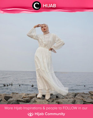 Clozette Crew @astrityas shared her gorgeous photo with one of Barli Asmara's collections! Simak inspirasi gaya Hijab dari para Clozetters hari ini di Hijab Community. Yuk, share juga gaya hijab andalan kamu.