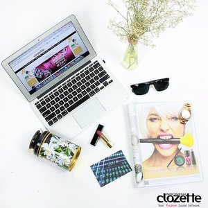 Current situation on Clozette Crew's desk. It's Tuesday and we already got back in track! What's on your desk right now? Share your staple makeup/skincare on your desk at www.clozette.co.id. :) #ClozetteID #beauty #makeup #skincare #health #lifestyle #MOTD #makeupoftheday #instabeauty #girls #beautytips #skin #brush #eyelashes #powder #bbcream #foundation #mascara #girlstuff #girlsessential #lipbalm #facecream #flatlay #makeupflatlay #perfume #basemakeup #lipstickjunkie