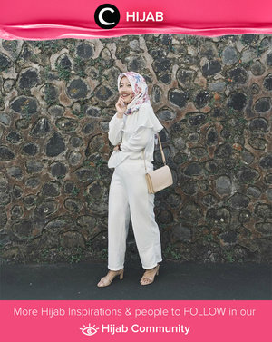 A flowy white look will keep you cool when temps are scorching. Simak inspirasi gaya Hijab dari para Clozetters hari ini di Hijab Community. Image shared by Star Clozetter @devinanggraeni. Yuk, share juga gaya hijab andalan kamu