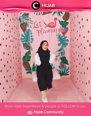 Casual look ala Clozetter @ratnasha22: full of black and a hint of white! Simak inspirasi gaya Hijab dari para Clozetters hari ini di Hijab Community. Yuk, share juga gaya hijab andalan kamu.