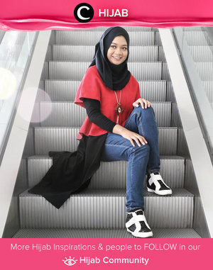Mixed the red crop top with inner and long black cardigan inside to make it "hijab friendly". Simak inspirasi gaya Hijab dari para Clozetters hari ini di Hijab Community. Image shared by Clozetter: @gadzotica. Yuk, share juga gaya hijab andalan kamu