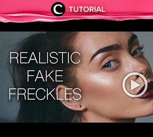 Masih bingung cara tepat untuk membuat fake freckles yang realistis di wajah? Cek tutorialnya di : http://bit.ly/2F8dfuU. Video ini di-share kembali oleh Clozetter @dintjess. Cek juga tutorial lainnya di Tutorial Section.