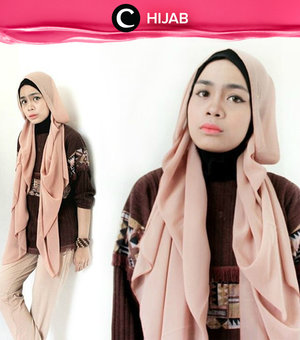 Casual preppy look with your comfy brown sweater. Simak inspirasi gaya di Hijab Update dari para Clozetters hari ini, di sini http://bit.ly/clozettehijab. Image shared by Clozetter: saskilya. Yuk, share juga gaya hijab andalan kamu.