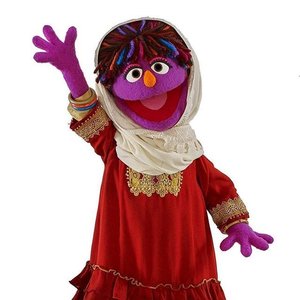 Say hello to Hijabi Puppets 😙. Puppet lucu ini adalah perwakilan dari Afghanistan!
#ClozetteID
Photo from today.com