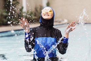 5 Tips Memilih Baju Renang Muslimah
