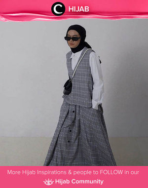 Talking about statement outfit in neutral colors, Clozette Ambassador @karinaorin really nailed it! Simak inspirasi gaya Hijab dari para Clozetters hari ini di Hijab Community. Yuk, share juga gaya hijab andalan kamu.