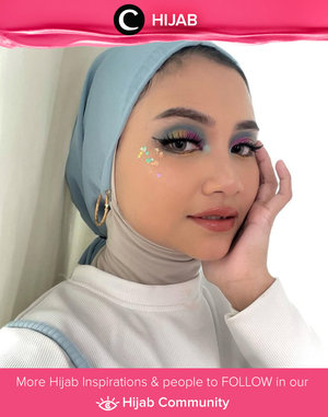Today's mood: bright outfit & dramatic makeup! Image shared by Clozetter @ushwaaa. Simak inspirasi gaya Hijab dari para Clozetters hari ini di Hijab Community. Yuk, share juga gaya hijab andalan kamu.