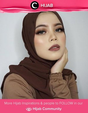 Color coordination on point! Makeup dan outfit senada membuatmu terlihat cantik tanpa kesan berlebihan. Simak inspirasi gaya Hijab dari para Clozetters hari ini di Hijab Community. Image shared by Clozetter : @Lylasabine. Yuk, share juga gaya hijab andalan kamu.