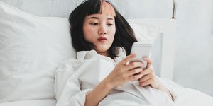 Download These Self-Care Apps When Everything Sucks 