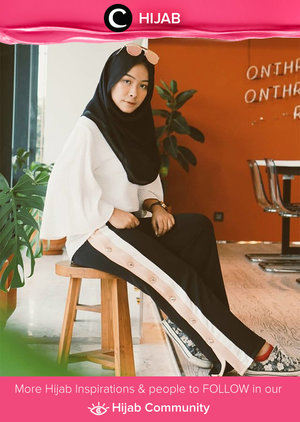Touch of sporty and casual with stripes pants. Simak inspirasi gaya Hijab dari para Clozetters hari ini di Hijab Community. Image shared by Star Clozetter: @fazkyazalicka. Yuk, share juga gaya hijab andalan kamu