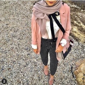 How to wear striped pants with hijab | | Just Trendy Girls