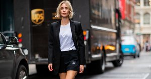 This Is How to Wear a Blazer With Your Favorite Pair of Shorts