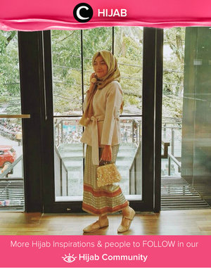 Sentuhan nuance dan kain etnik dalam busana formal dari Star Clozetter Devina bisa menjadi inspirasi gaya kamu untuk pesta di akhir pekan. Simak inspirasi gaya Hijab dari para Clozetters hari ini di Hijab Community. Image shared by Star Clozetter: devinanggraeni. Yuk, share juga gaya hijab andalan kamu bersama Clozette.