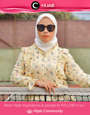 Wear your shades for a cooler sunbathing look. Image shared by Clozette Ambassador @fazkyazalicka. Simak inspirasi gaya Hijab dari para Clozetters hari ini di Hijab Community. Yuk, share juga gaya hijab andalan kamu.