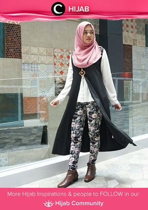 Glamorous Edgy Pink. Simak inspirasi gaya Hijab dari para Clozetters hari ini di Hijab Community. Image shared by Clozetter: @gadzotica. Yuk, share juga gaya hijab andalan kamu 