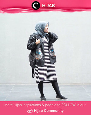 Monochromatic vibe, wearing stripes midi dress layered with this lovely kitty oversized jacket. Simak inspirasi gaya Hijab dari para Clozetters hari ini di Hijab Community. Image shared by Clozette Ambassador: @mellarisya. Yuk, share juga gaya hijab andalan kamu