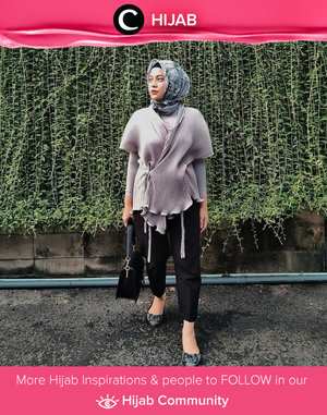 Sunday outfit idea ala Clozetter @zeynolivia: add a touch of pleated texture to completed your weekend look! Simak inspirasi gaya Hijab dari para Clozetters hari ini di Hijab Community. Yuk, share juga gaya hijab andalan kamu.