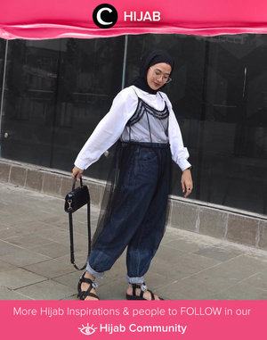 Styling on point! As awlays, Clozette Ambassador @karinaorin looks modish for her Hijab OOTD. Simak inspirasi gaya Hijab dari para Clozetters hari ini di Hijab Community. Yuk, share juga gaya hijab andalan kamu.