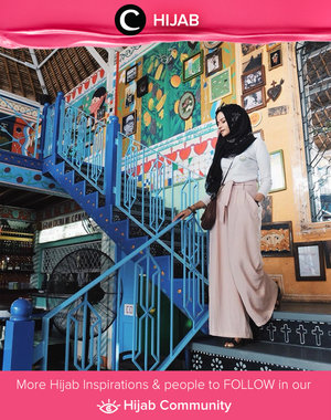 When you feel lazy to dress up, let's wear cullotes and white shirt for an instanly chic look.Simak inspirasi gaya Hijab dari para Clozetters hari ini di Hijab Community. Image shared by Star Clozetter: nabilaabdat. Yuk, share juga gaya hijab andalan kamu bersama Clozette.