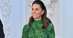 Kate Middleton wore the most beautiful green peplum dress (and now we want a green peplum dress)