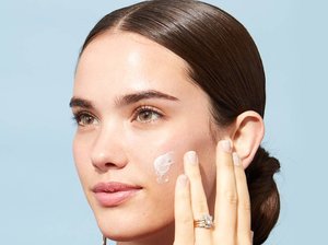 7 Ways to Minimize the Appearance of Big Pores    