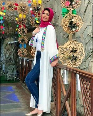 Open abaya hijab style – Just Trendy Girls