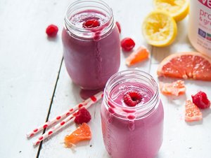 10 Delicious (and Healthy!) Smoothies You Can Make Without a Blender