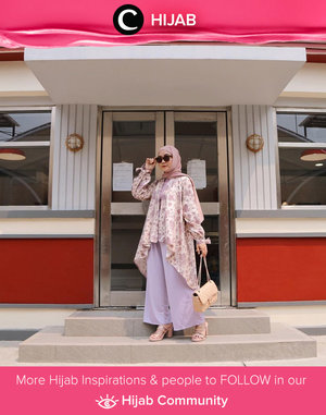 Culotte jadi key item yang selalu menemani penampilan Clozetter @nabilaaz. Selain nyaman, item yang satu ini juga bisa membuat tampilan tubuh lebih slim. Setuju, Clozetters? Simak inspirasi gaya Hijab dari para Clozetters hari ini di Hijab Community. Yuk, share juga gaya hijab andalan kamu.