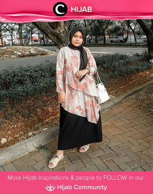 Sunday look inspiration by Clozetter @Sridevi_sdr. Have a wonderful weekend, Clozetters! Simak inspirasi gaya Hijab dari para Clozetters hari ini di Hijab Community. Yuk, share juga gaya hijab andalan kamu.
