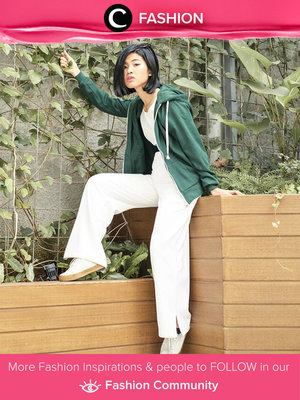 Touch of sporty with a green jacket. Simak Fashion Update ala clozetters lainnya hari ini di Fashion Community. Image shared by Clozetter @rhanyachmad. Yuk, share outfit favorit kamu bersama Clozette.