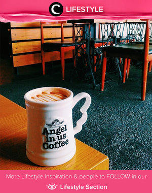 Having a cup of hot Caramel Machiatto.Not a fan of caramel beverage since they're too sweet, but surprisingly she could enjoy this one. Simak Lifestyle Updates ala clozetters lainnya hari ini di Lifestyle Section. Image shared by Clozetter @dlembayung. Yuk, share momen favorit kamu bersama Clozette.