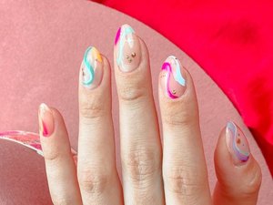 How to Do Swirl Nail Art at Home   