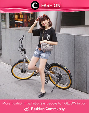 A black tee, short denim, and mules. Comfy outfit for traveling and enjoyed the town. Simak Fashion Update ala clozetters lainnya hari ini di Fashion Community. Image shared by Star Clozetter @steviiewong. Yuk, share outfit favorit kamu bersama Clozette.